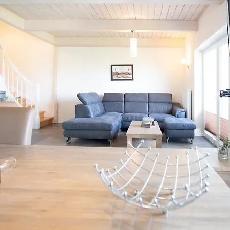 Exclusively Furnished 5-star Near The بيت للعطل *